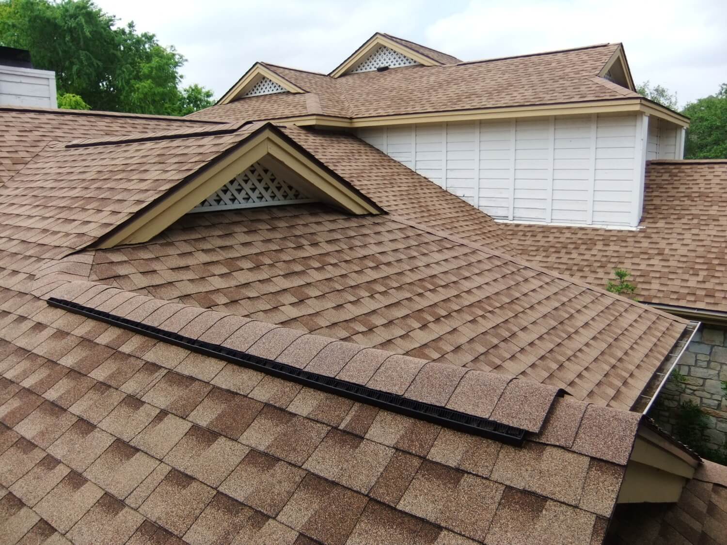 Choosing Asphalt Shingles | RoofMen